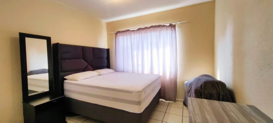 2 Bedroom Property for Sale in Kannoniers Park North West